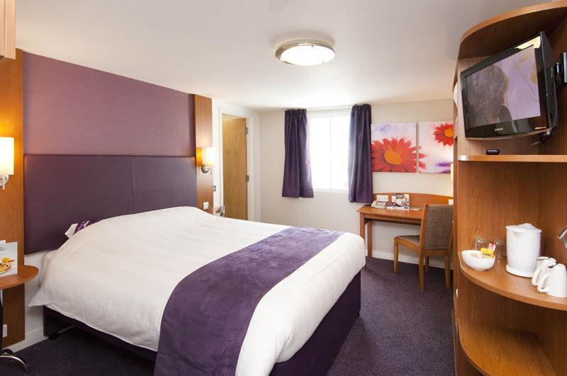 Premier Inn Rugeley Exteriér fotografie